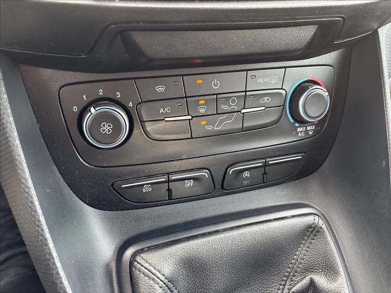 Ford Transit Connect 1,5 EcoBlue Trend 74kW - fotka 26 z 30