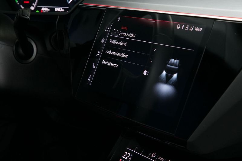 Audi e-tron 55 300kW Tažné HUD NightVision - fotka 38 z 50