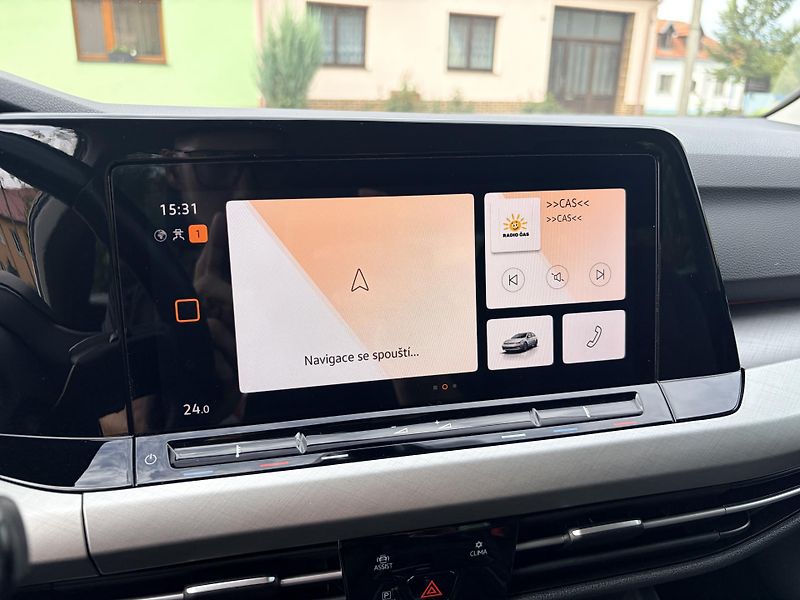 Volkswagen Golf Variant 2.0TDI DSG 110KW LED  - fotka 20 z 48