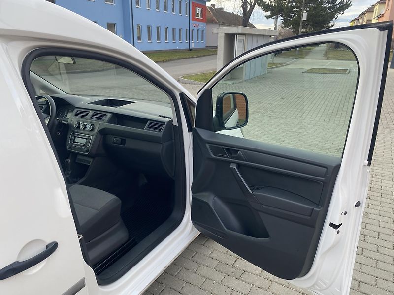 Volkswagen Caddy (2019) 1.2TSi,KLIMA, NAJ.125TIS.KM - fotka 26 z 42