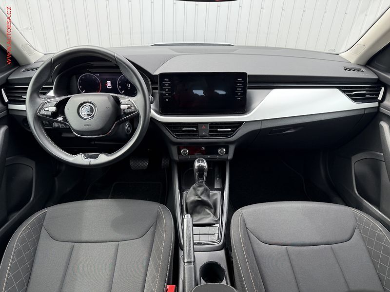 Škoda Kamiq (2021) 1.0 TSi, Business, DSG, LED - fotka 8 z 20