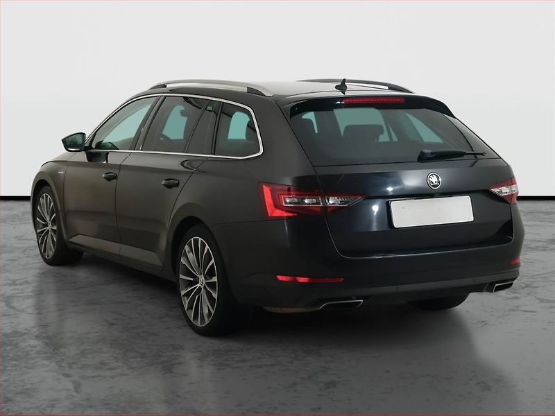 Škoda Superb (2018) Laurin&Klement 2.0 TSI, 4X4 - fotka 4 z 14