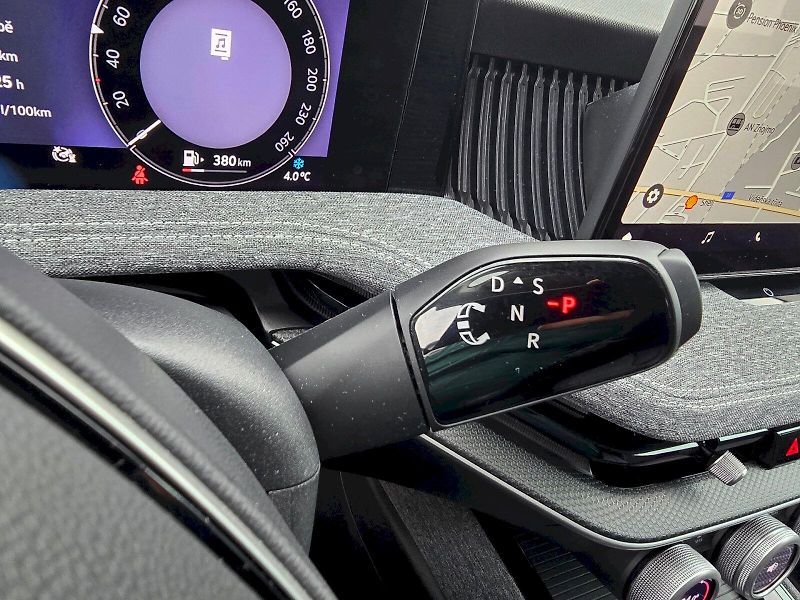 Škoda Superb (2024) 2,0TDI 110KW DSG SELECTION - fotka 19 z 33