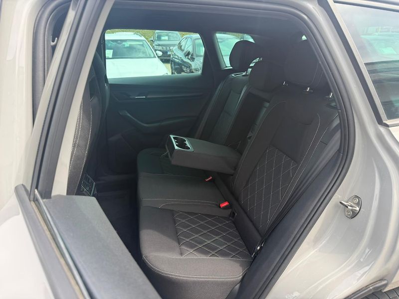Škoda Karoq Sportline 1.5 TSI 110kw DSG - fotka 20 z 25