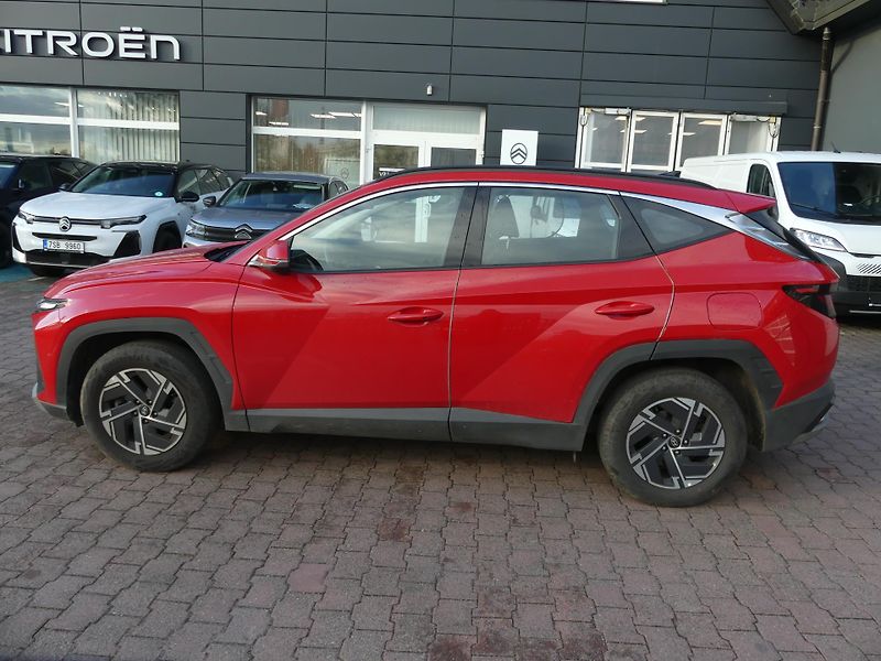 Hyundai Tucson (2025) 1,6 T-GDi 118 kW - fotka 8 z 25