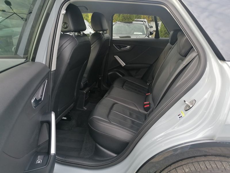 Audi Q2 (2021) 1.5 35 TFSi S-Tronic S-Line - fotka 10 z 28