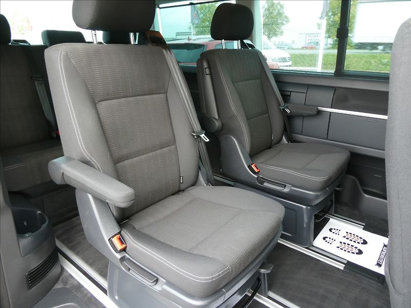 Volkswagen Multivan 2,0 TDi 110kW DSG,BULLI,1.maj. - fotka 25 z 50