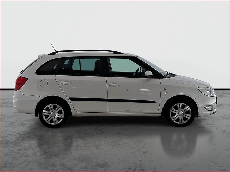 Škoda Fabia (2012) 1.2 TSI - fotka 6 z 17