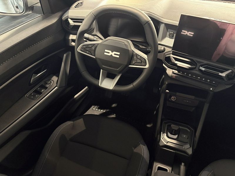 Dacia Duster (2025) expression hybrid 155 - fotka 9 z 9