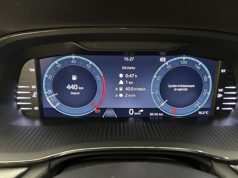Škoda Octavia 1.5 TSI Ambition Plus - fotka 9 z 24