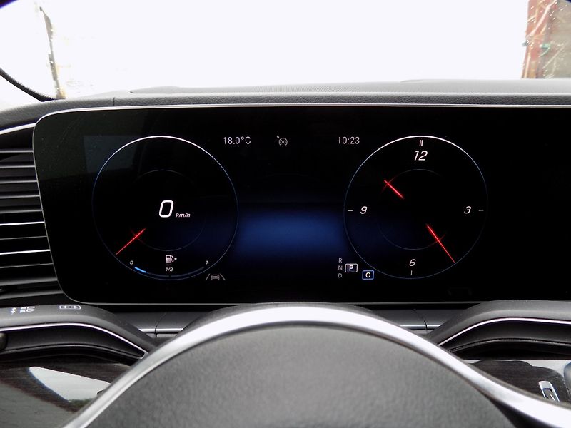 Mercedes-Benz GLE (2019) 300d/4-Matic/Full-Led/ - fotka 36 z 48