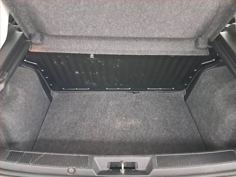 Fiat Punto (2009) 1.2, nová STK, rezervace - fotka 13 z 14