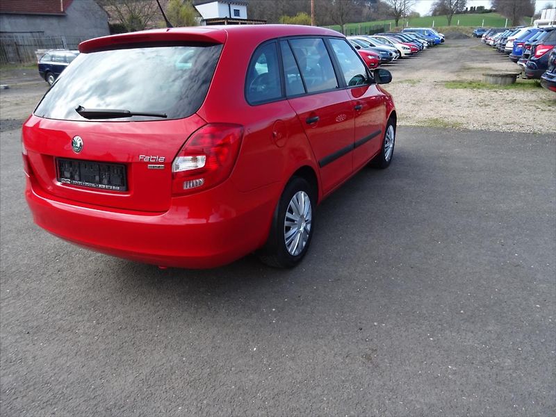Škoda Fabia 1,2 TSI - fotka 4 z 27