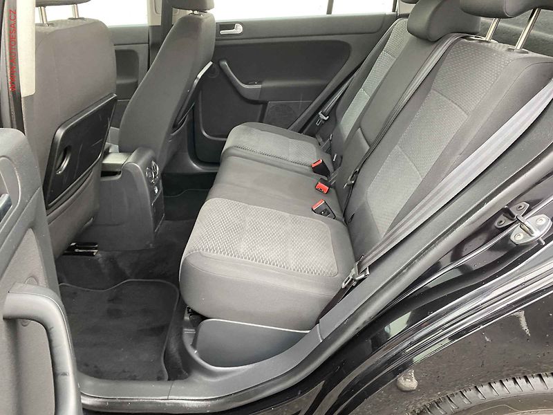 Volkswagen Golf Plus (2010) 1.6 i, Comfortline, park - fotka 10 z 16