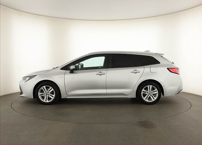 Toyota Corolla (2021) Comfort 1.8 Hybrid, Automat - fotka 3 z 15