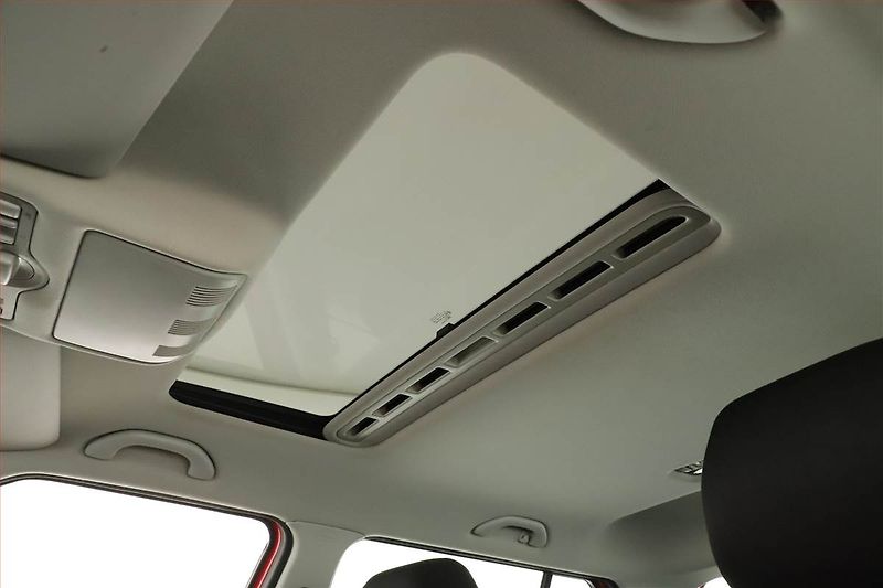 Škoda Fabia (2010) Ambiente 1.2 TSI, po STK - fotka 10 z 14