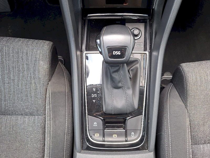 Škoda Karoq (2021) 1.5 TSI / 110 kW / 7DSG / Styl - fotka 16 z 35