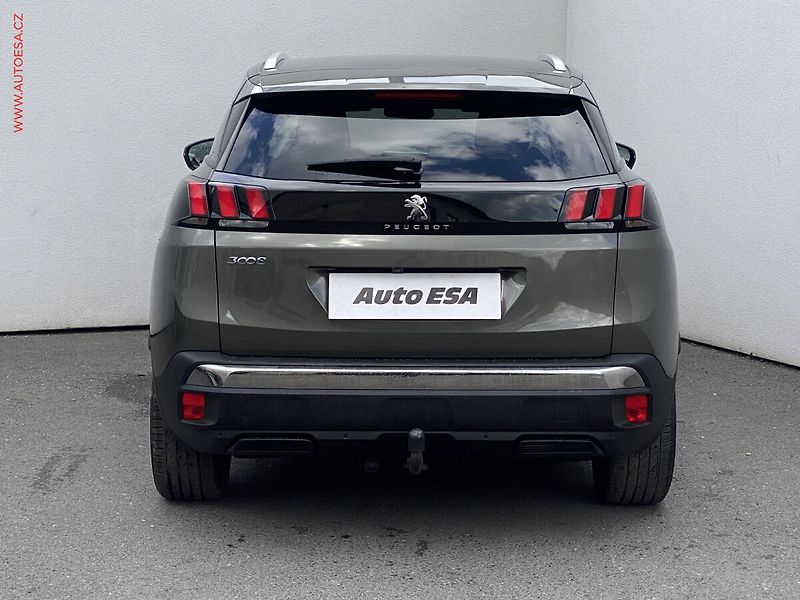 Peugeot 3008 (2018) 2.0 HDi, ČR, Active - fotka 5 z 19