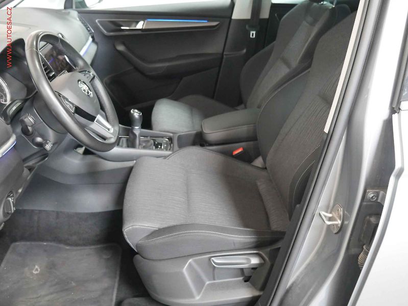 Škoda Karoq (2019) 1.6 TDi, Style, LED, navi - fotka 9 z 23