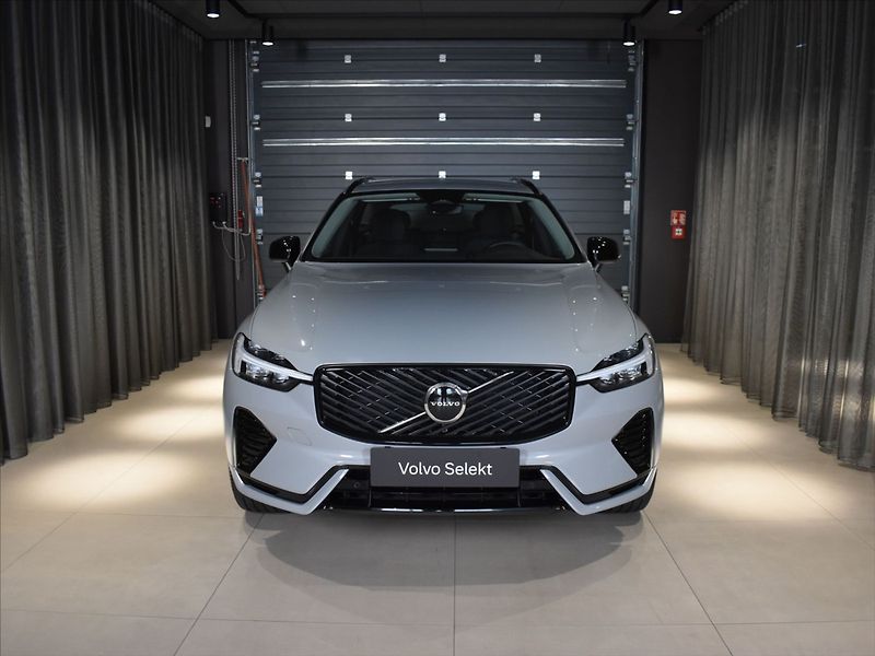 Volvo XC60 2,0 B5 AWD PLUS BLIS,Bezklíč - fotka 6 z 23