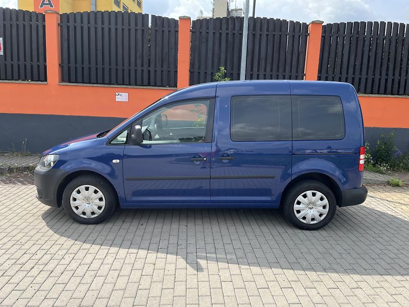 Volkswagen Caddy 1.6 TDi ČR 5 Míst - fotka 8 z 26