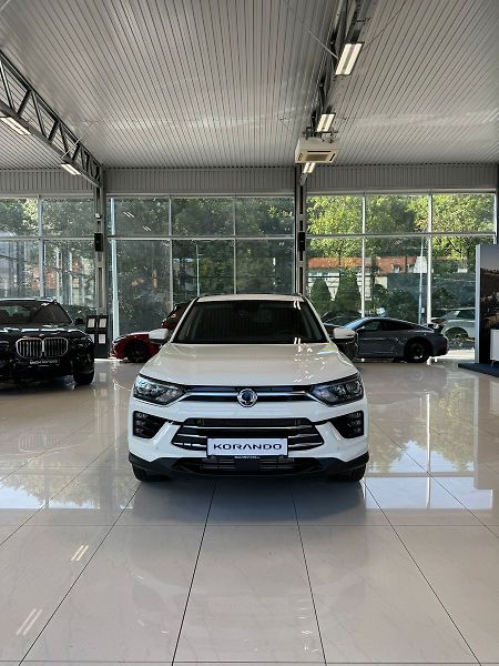 KGM Korando SMART 1.5 GDI-T 72694 - fotka 2 z 11