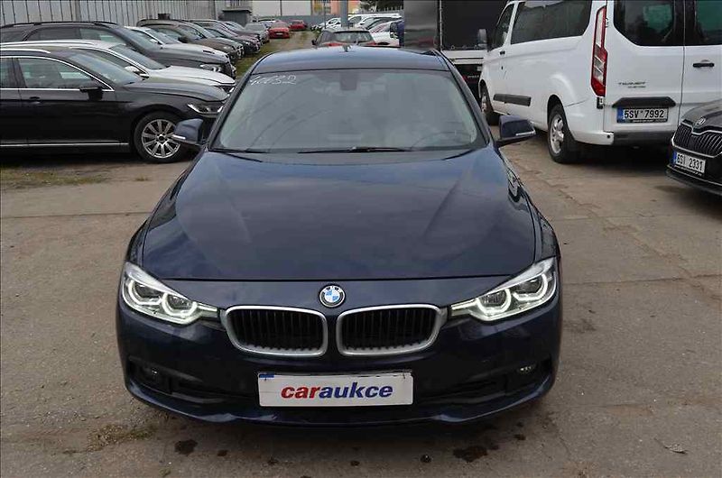 BMW Řada 3 (2016) 320D XDRIVE TOURING AT - fotka 2 z 25