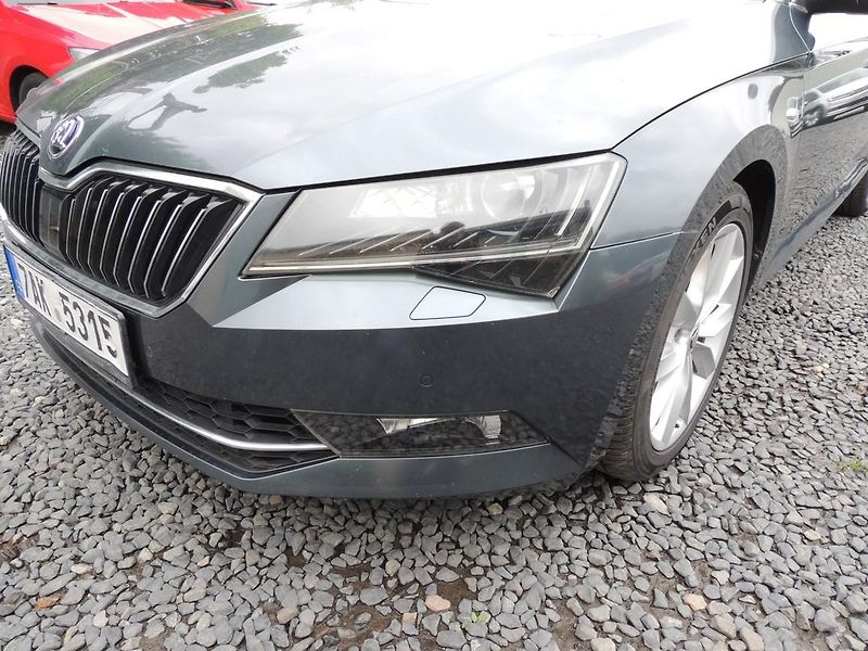 Škoda Superb (2019) 2.0TSi,200kw,4x4,DSG,Style,ČR - fotka 49 z 55
