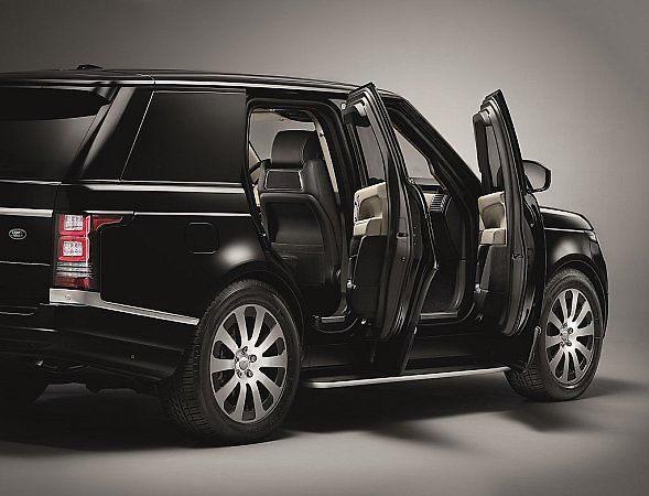 Range Rover Sentinel.