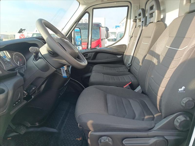 Iveco Daily 3,0   70C18A8P 15EP hydr čelo - fotka 7 z 16