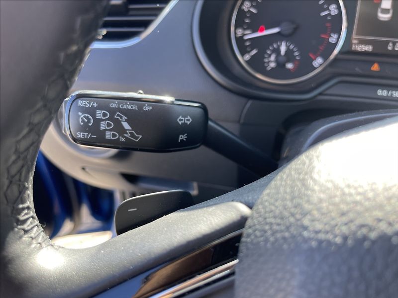 Škoda Octavia 1,8 i 132kw DSG Style Xenon LE - fotka 15 z 35