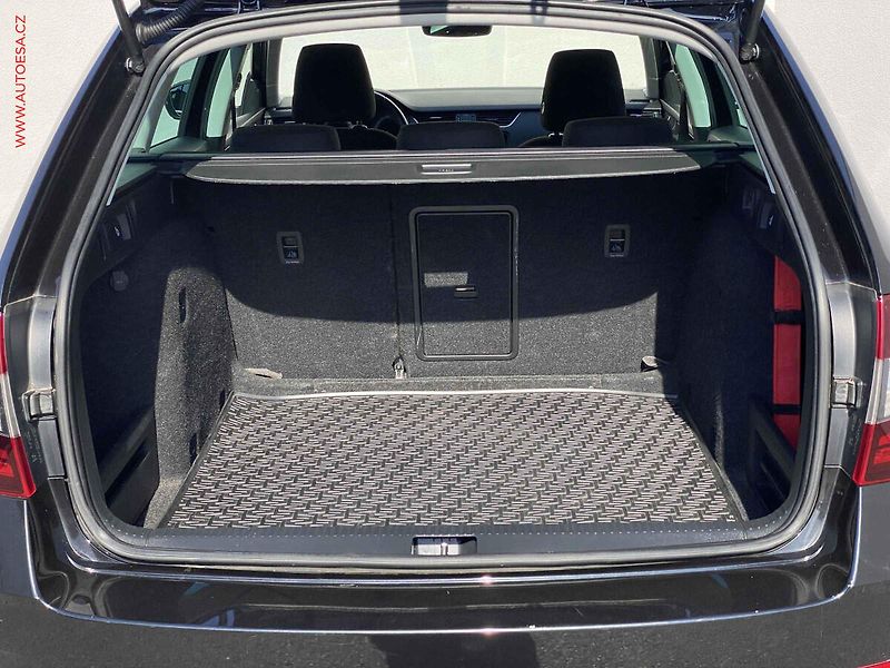 Škoda Octavia (2020) 2.0 TDi, Style, LED - fotka 7 z 17