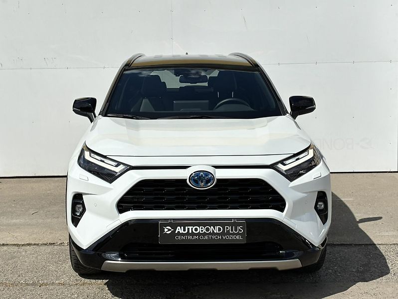 Toyota RAV4 2.5 HSD e-CVT AWD Selection - fotka 4 z 22