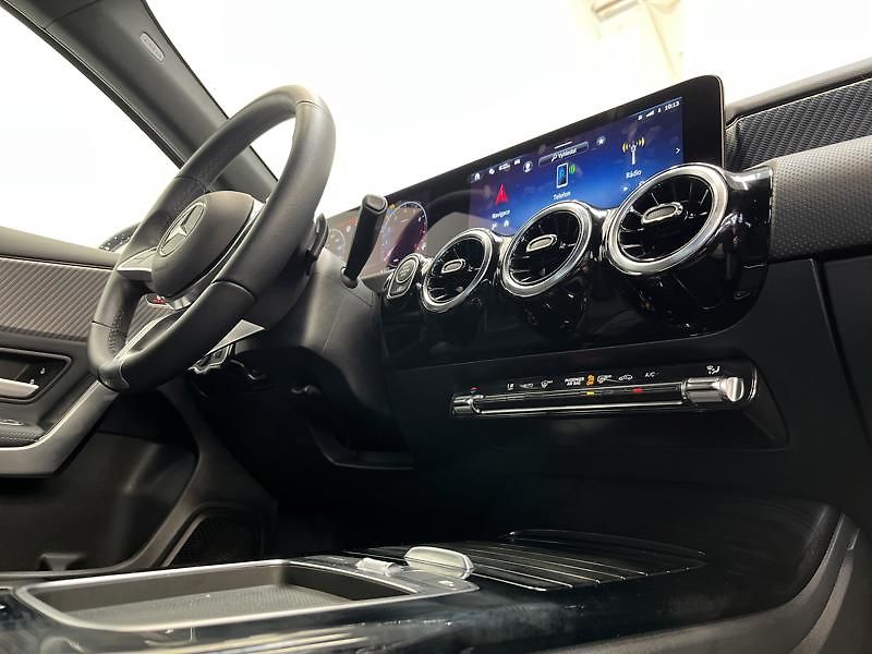 Mercedes-Benz Třídy A 200 Progressive Line - fotka 16 z 20