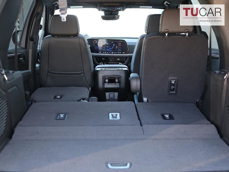 Chevrolet Tahoe High Country 6,2 V8 - fotka 11 z 48