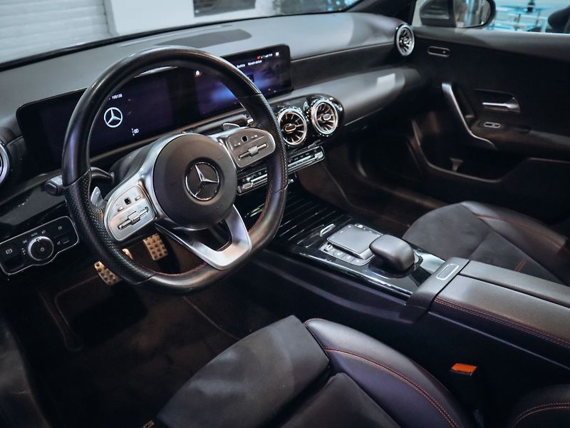 Mercedes-Benz Třídy A A 200 AMG - fotka 23 z 24