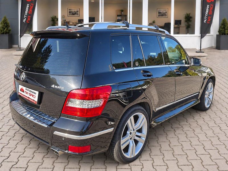 Mercedes-Benz GLK (2009) 320CDI 165kW 4MATIC -NOVÉ V ČR - fotka 8 z 33