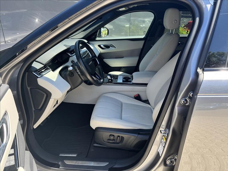 Land Rover Range Rover Velar 3,0 D300 R-DYNAMIC SE AWD DPH - fotka 12 z 36