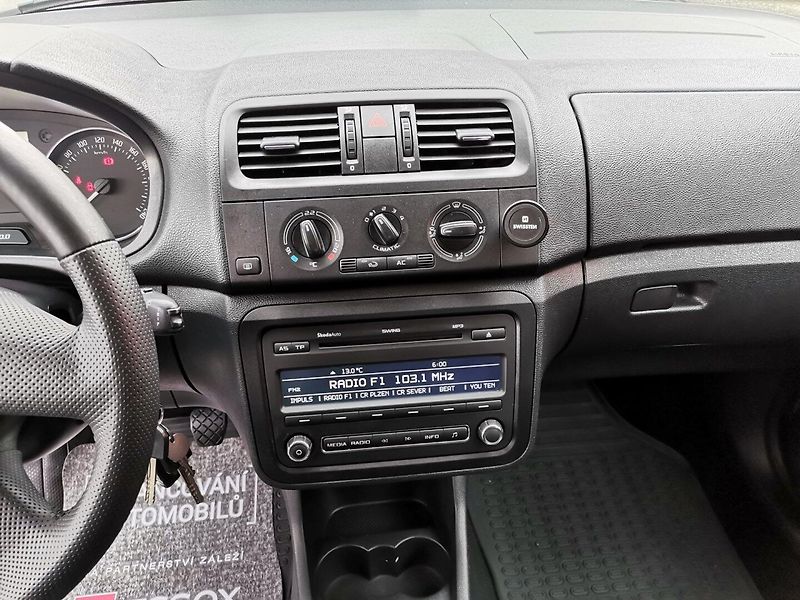 Škoda Roomster (2010) 1.2TSi 63kw Klima PDC - fotka 13 z 27
