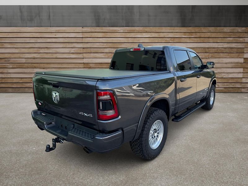 Dodge RAM (2022) +WINCHER+ROUGH COUNTRY+6 míst+ - fotka 3 z 23