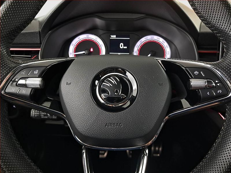 Škoda Scala (2022) Monte Carlo 1.0 TSI - fotka 16 z 25
