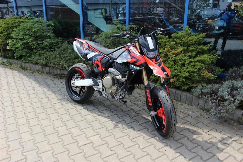 Ducati (2024) Hypermotard 698 RVE 2024 - fotka 1 z 10