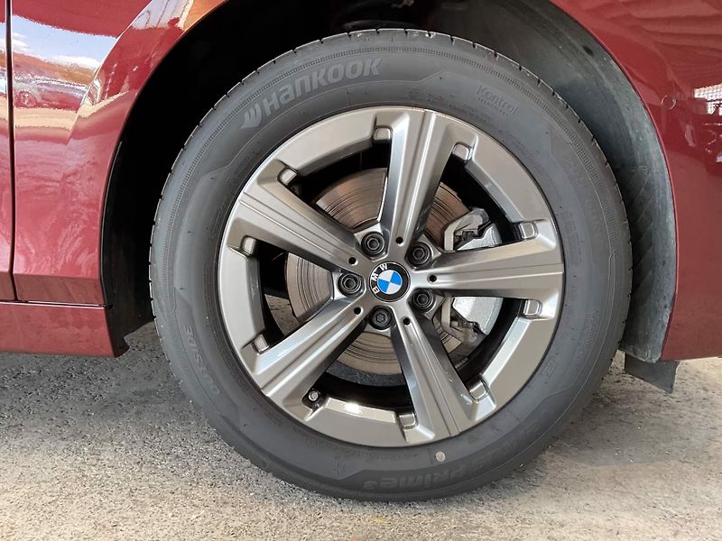 BMW Řada 2 220 Active Tourer Taž DrivAs+ - fotka 6 z 14