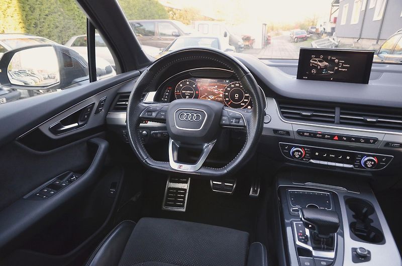 Audi Q7 (2016) 3.0TDi Q S-Line 1.MAJ./ VÝBAVA - fotka 25 z 51