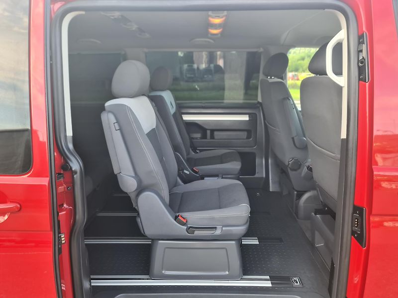 Volkswagen Multivan (2011) 2.0 TDi 103-KW WEBAST OLOMOUC - fotka 26 z 109