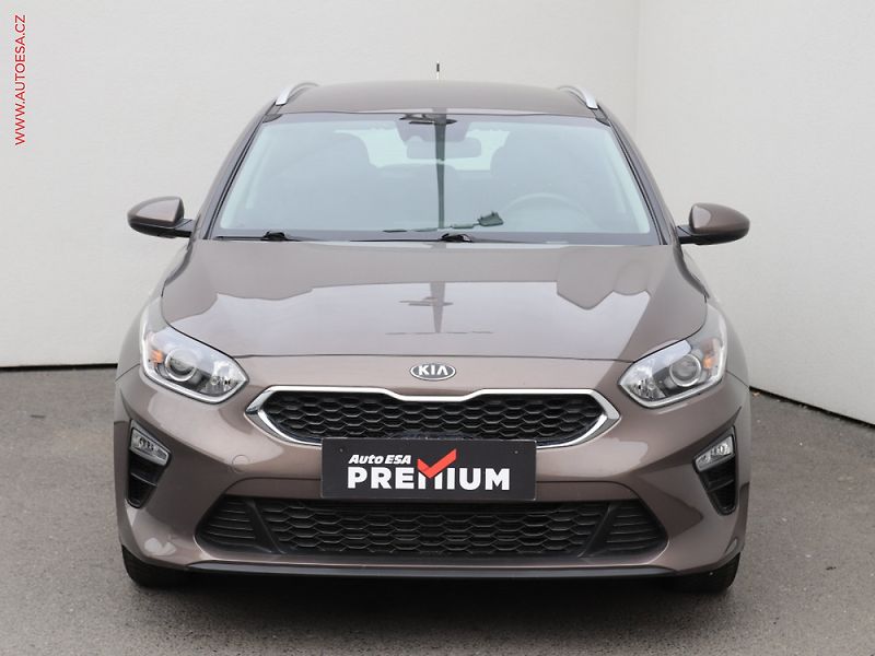 Kia Ceed (2019) 1.6 CRDi, 1.maj,ČR - fotka 2 z 3