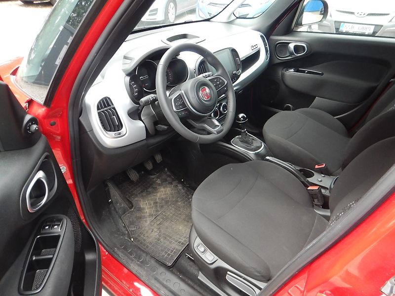 Fiat 500L 1.4i, KLIMA, 70 kW, TAŽNÉ - fotka 9 z 28