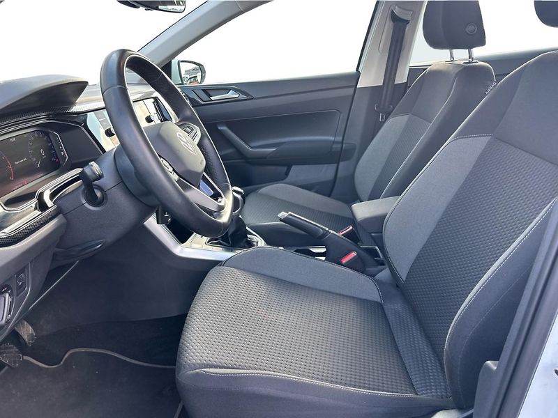 Volkswagen Polo LIFE 1,0 TSI 5G - fotka 22 z 22