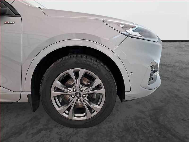 Ford Kuga (2024) ST-Line X 2.5 Plug-in Hybrid - fotka 15 z 22