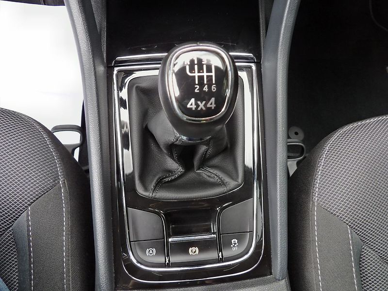Škoda Kodiaq 1.4TSI 110kW 4x4 Tažné 360° - fotka 13 z 34
